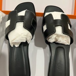 Hermes 7.5 oran sandals brand new